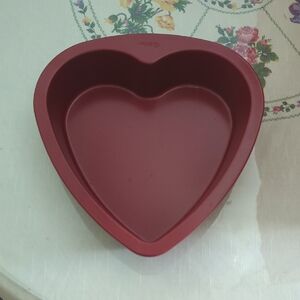 Wilton Red Heart Bakeware Mold